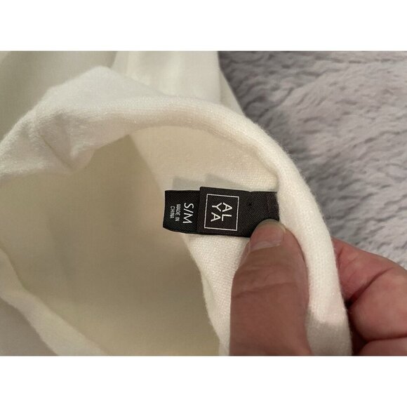 Alya Women’s Cream Mock Neck Poncho Sweater S/M Soft Knit Oversized with Pockets - Picture 8 of 10